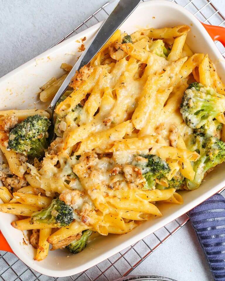 Pasta Casserole with Chicken and Broccoli