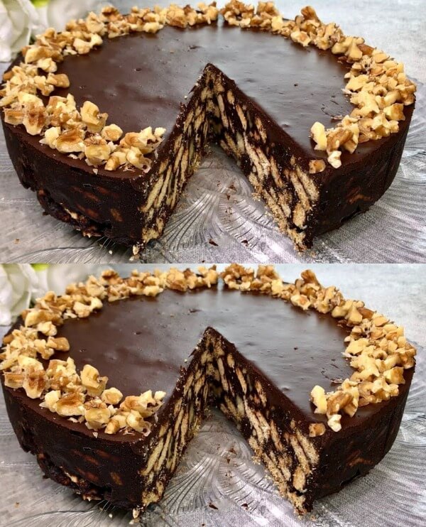 No-Bake Chocolate Biscuit Cake
