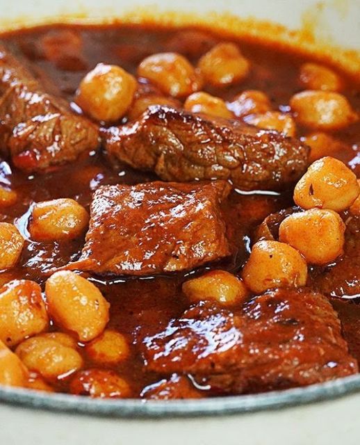 Delicious Turkish Style Chickpeas
