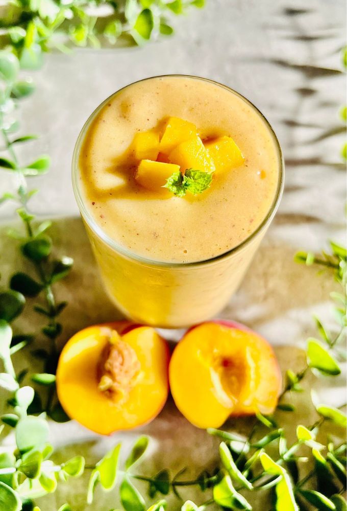 Healthy Peach Mango Smoothie 1