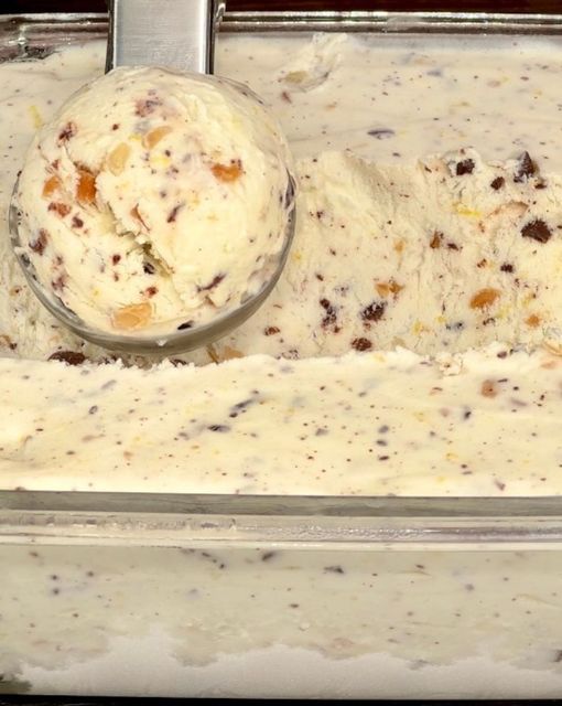 No-Churn Lemon, Chocolate, and Peanut Ice Cream: A Deliciously Easy Treat