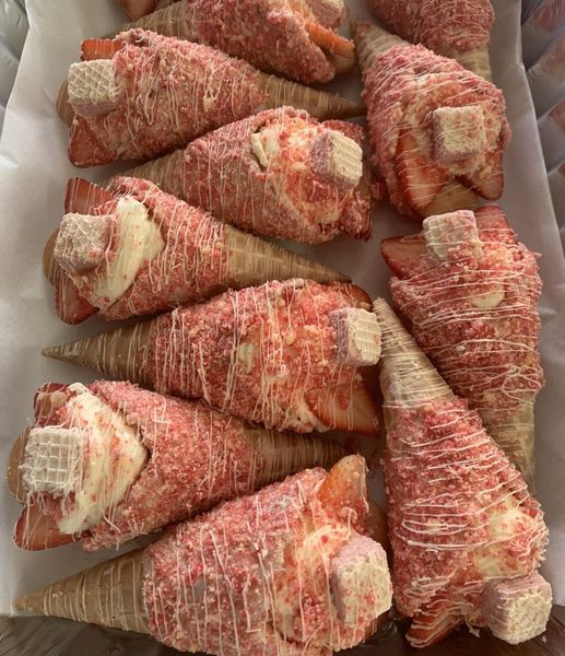 Strawberry Cheesecake Waffle Cones 