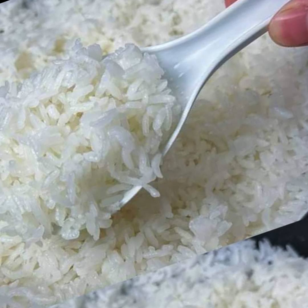 Adding only water when cooking rice is a big mistake. I will share with you the secret that hotels use 1