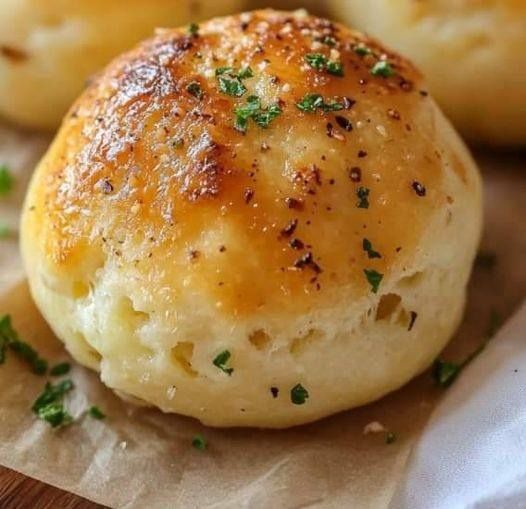 Simple Garlic Butter Cheese Bites 1