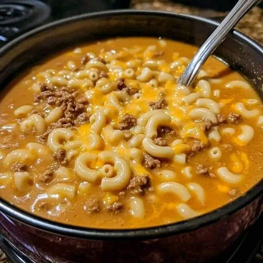 Soup with Pot Macaroni Cheeseburgers 1
