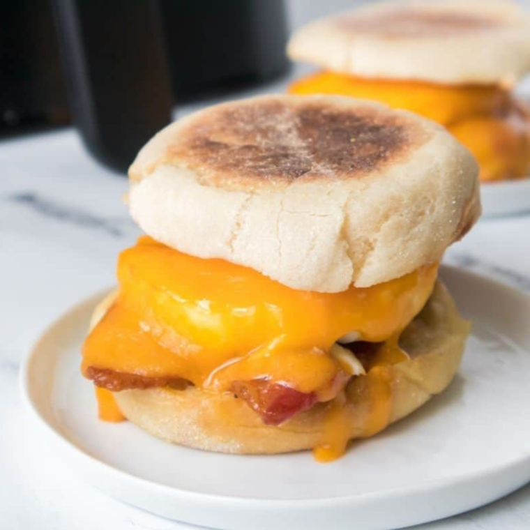 Air Fryer Copycat McDonald’s Egg McMuffin 1