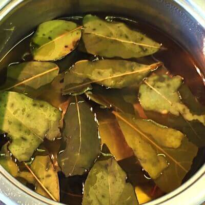 The Health Benefits of Boiled Bay Leaves 7