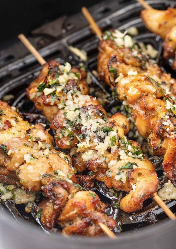 air-fryer-chicken-skewers-with-garlic-and-parmesan