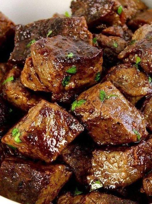 Air Fryer Garlic Butter Steak Bites 1