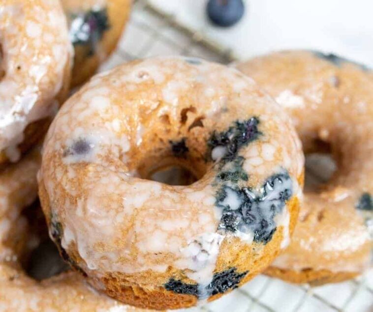 Air Fryer Blueberry Donuts 1