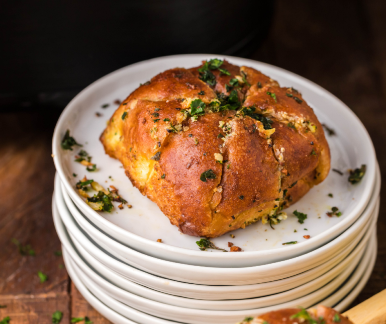 Air Fryer Cheesy Garlic Rolls 1