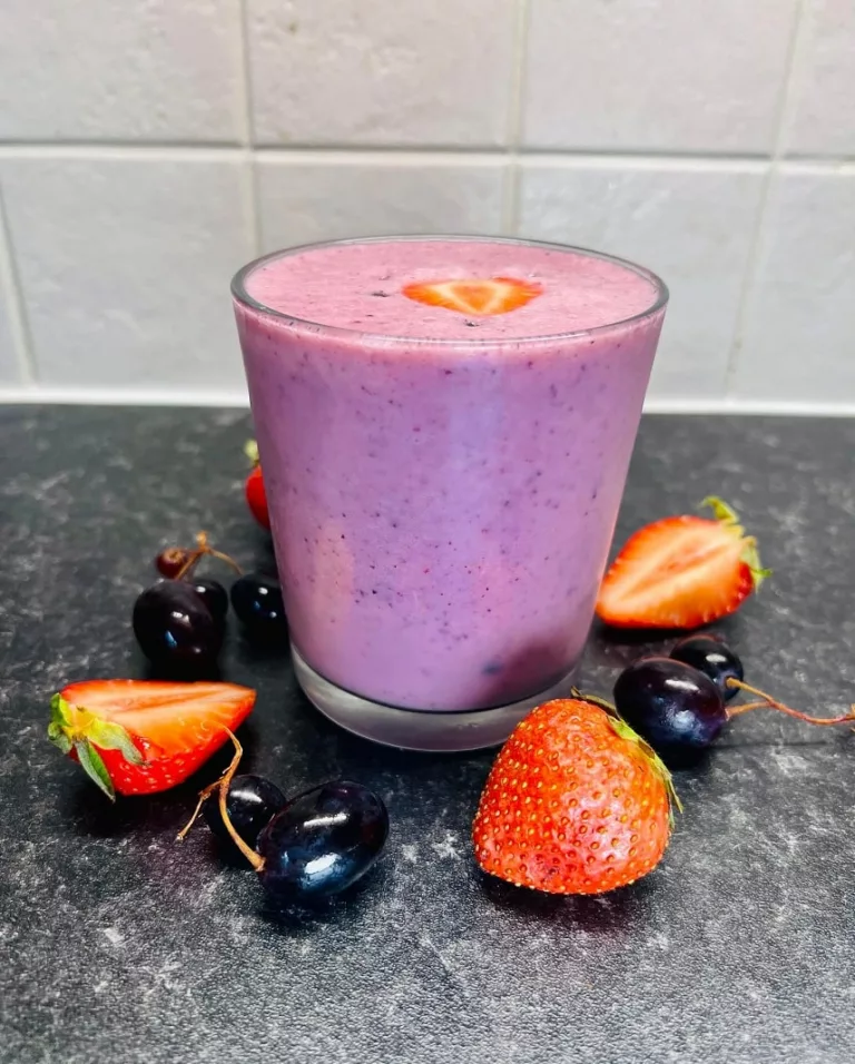 Strawberry Grape Smoothie 1