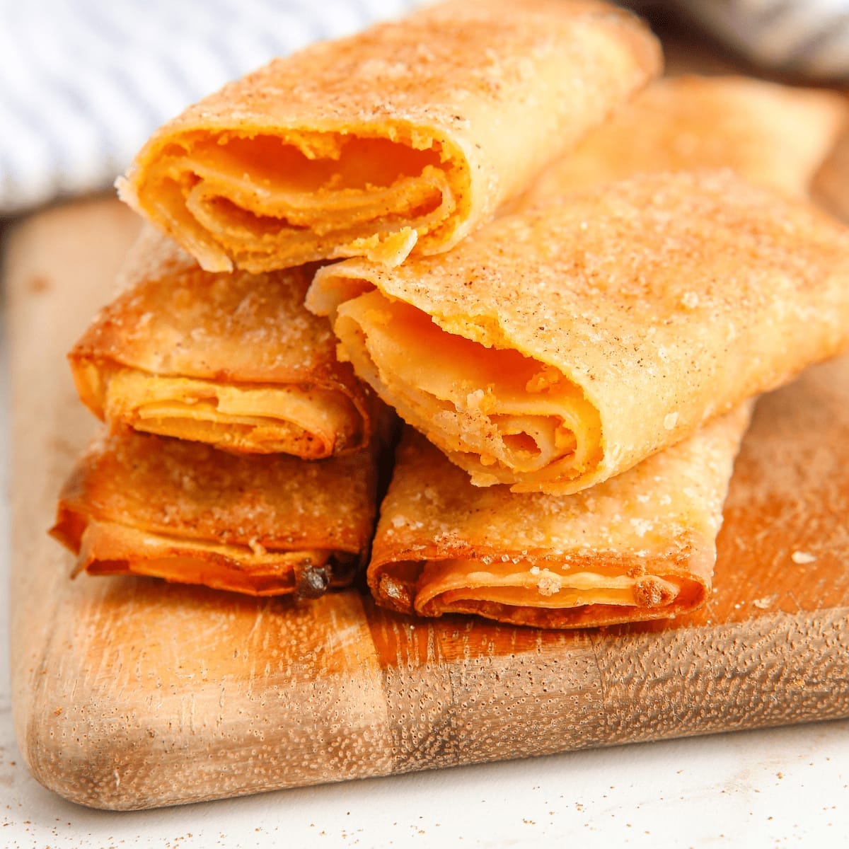 Air fryer easy pumpkin pie egg rolls 2
