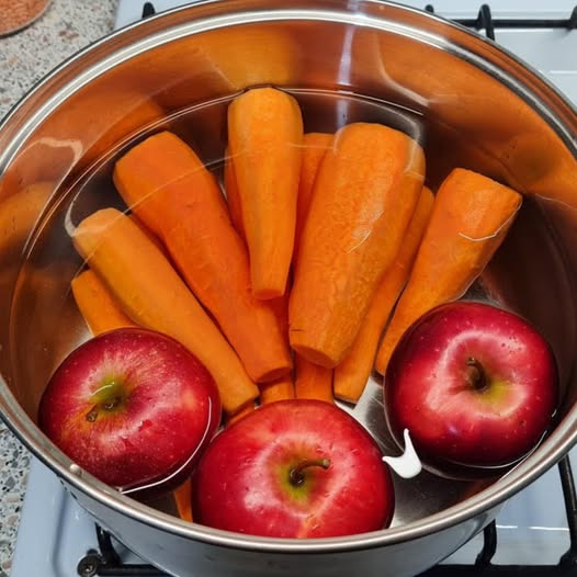 Why Do I Boil 1 kg of Carrots with Apples 1