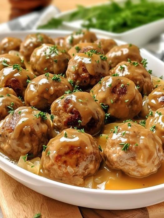 Swedish Meatballs with Creamy Gravy 2