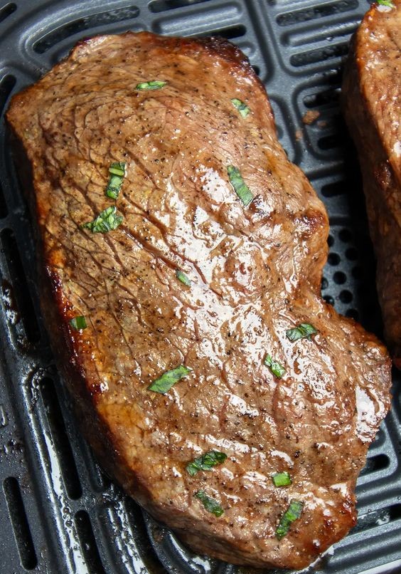 AIR FRYER SIRLOIN STEAKS WITH GARLIC BUTTER 1