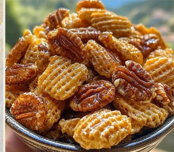 Pecan Caramel Chex Mix 3