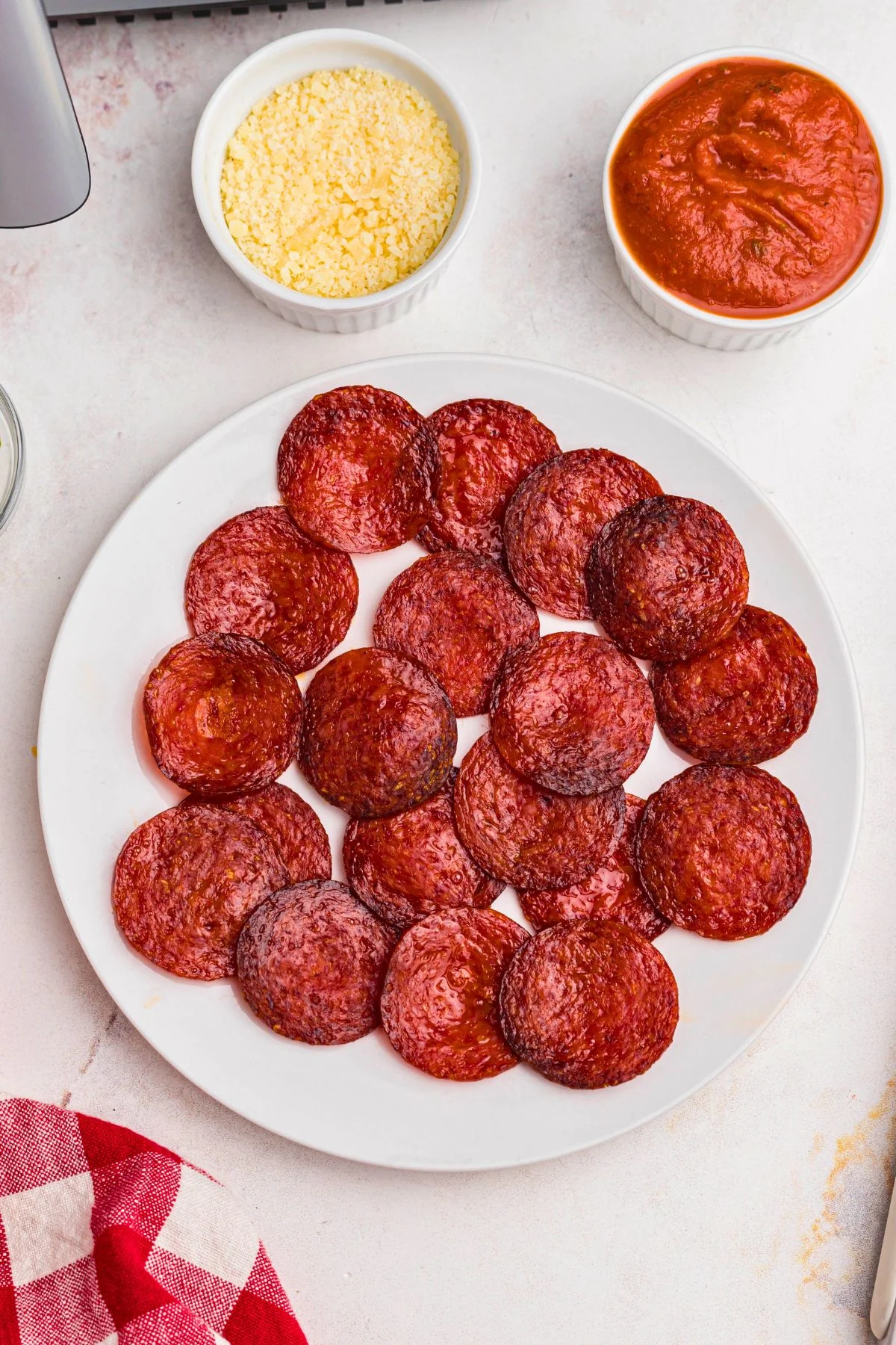 Air Fryer Pepperoni Chips 1