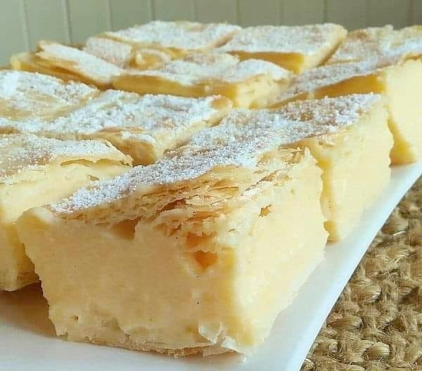CLASSIC VANILLA CUSTARD BARS 1