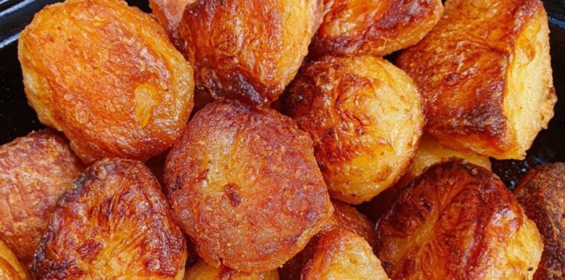 Easy 20 Mins for best air fryer roast potatoes 1