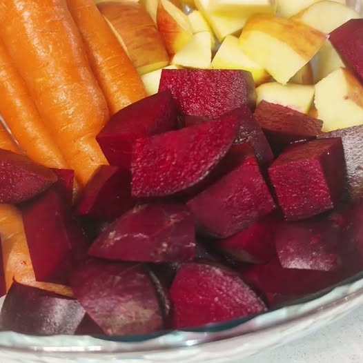 Recipe for Energizing Beetroot Blood Builder Juice to Increase Blood Flow 1