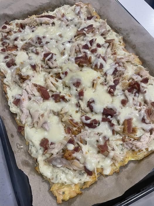 Carnivore Chicken Bacon Ranch Pizza. 1