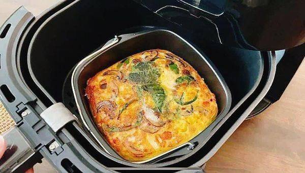 Air Fryer Scrambled Eggs with Spinach and Mushrooms 1