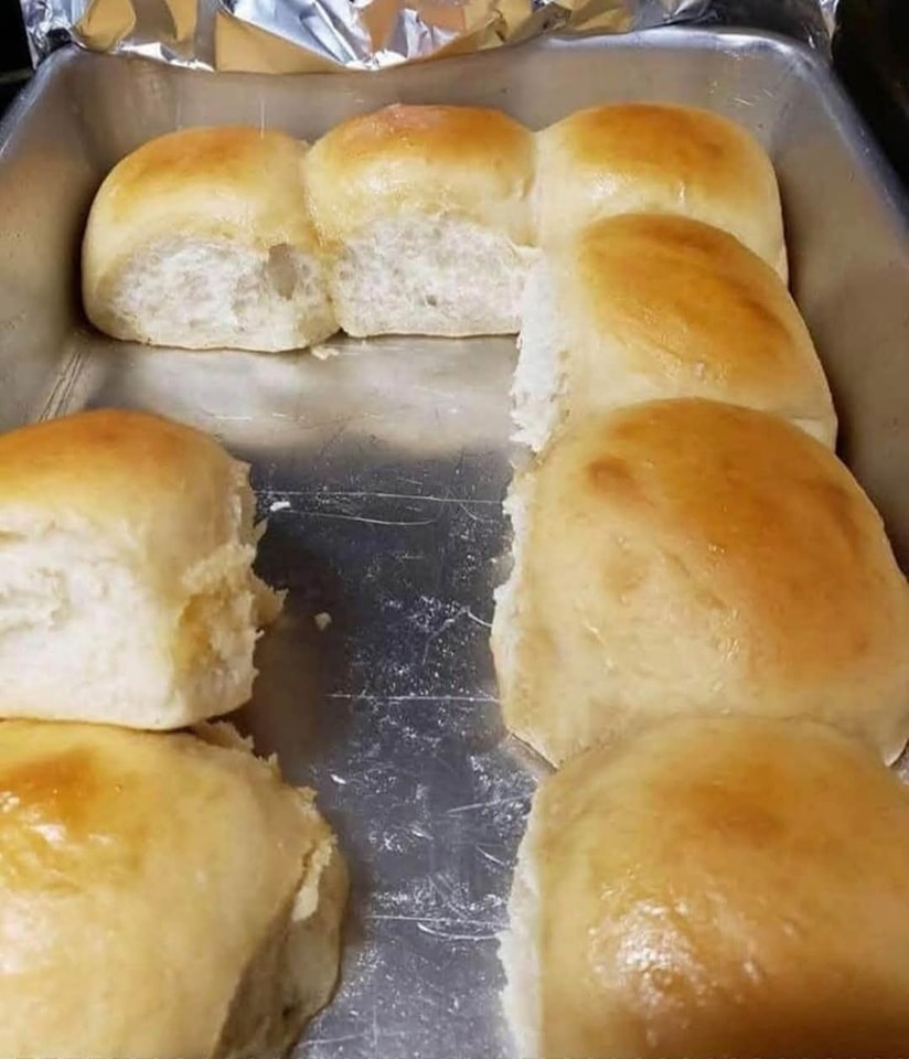 Easy Big Fat Yeast Rolls 1