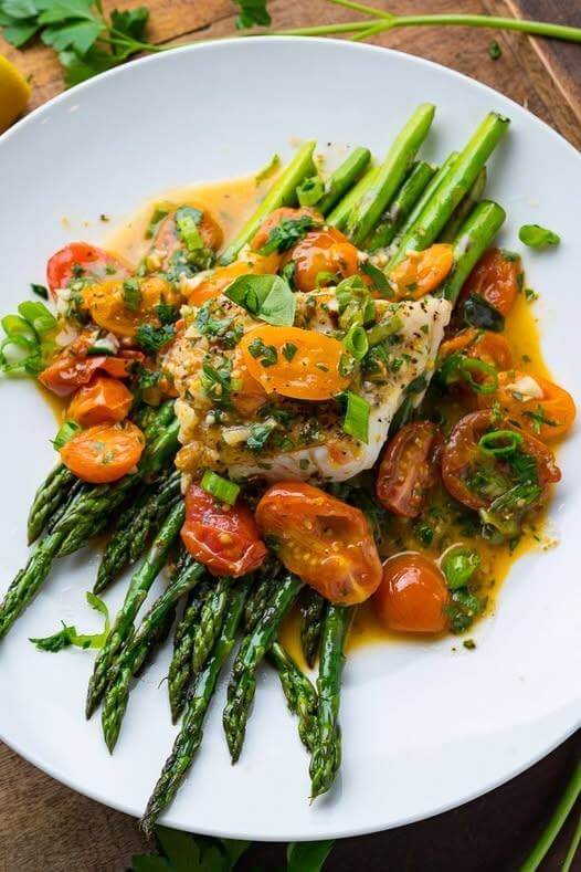 Garlic Butter White Fish with Roasted Asparagus & Cherry Tomatoes 1