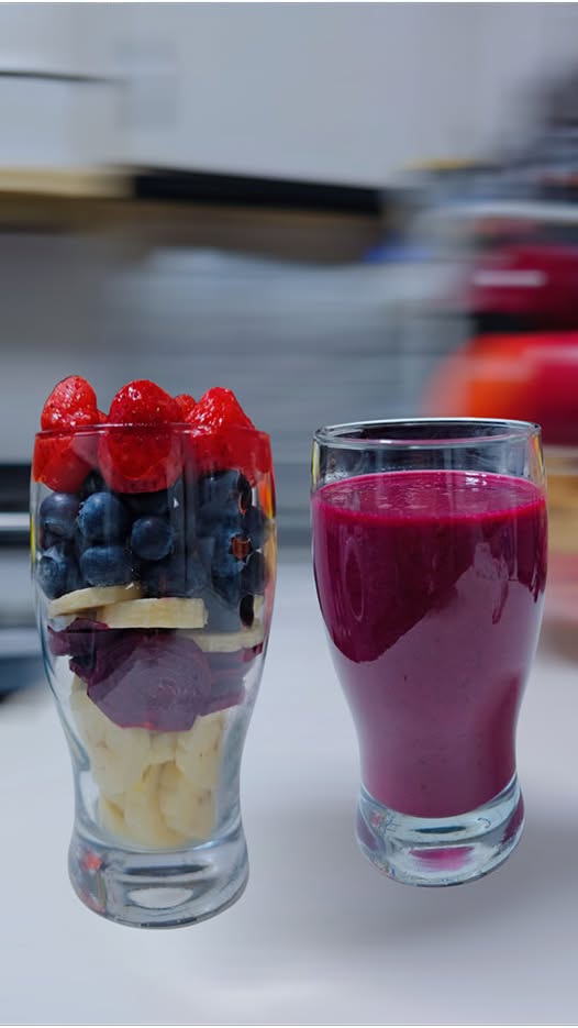 Healthy Strawberry Beetroot, Banana, and Blueberry Smoothie Recipe 1