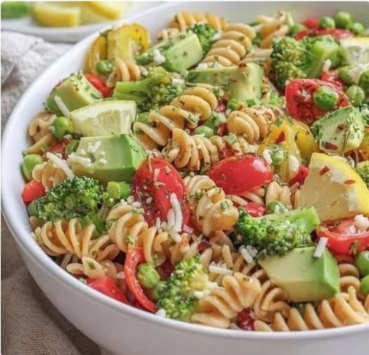 Fresh Avocado & Veggie Pasta Salad 1