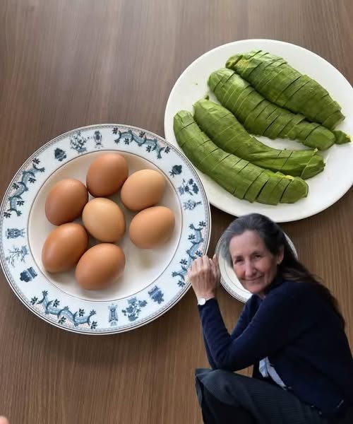 Eggs and Avocados: The Perfect Breakfast Duo 1