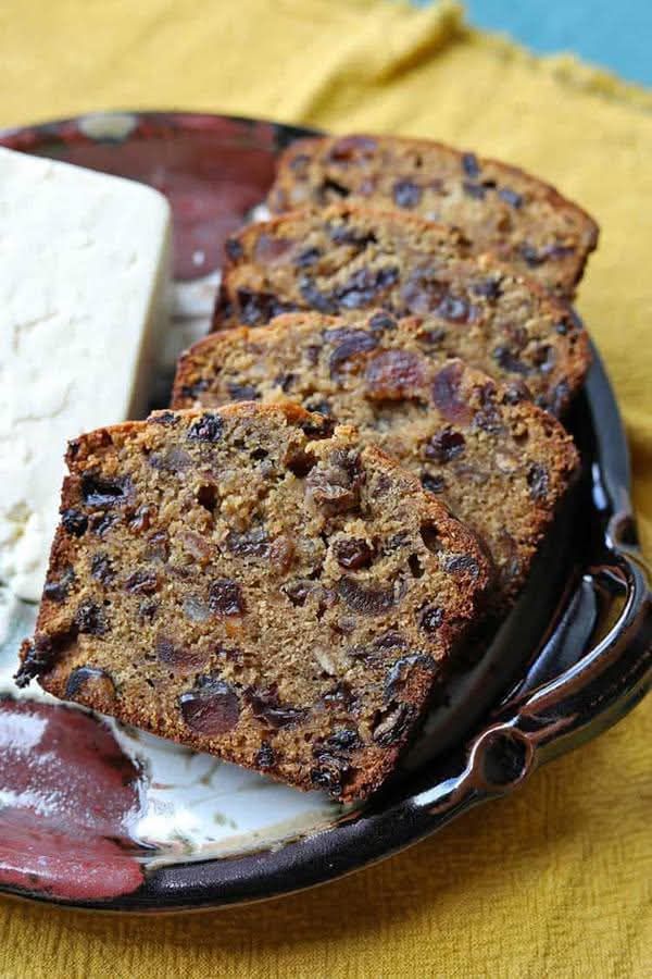 Easy Fat-Free and Low-Sugar Tea Loaf 1