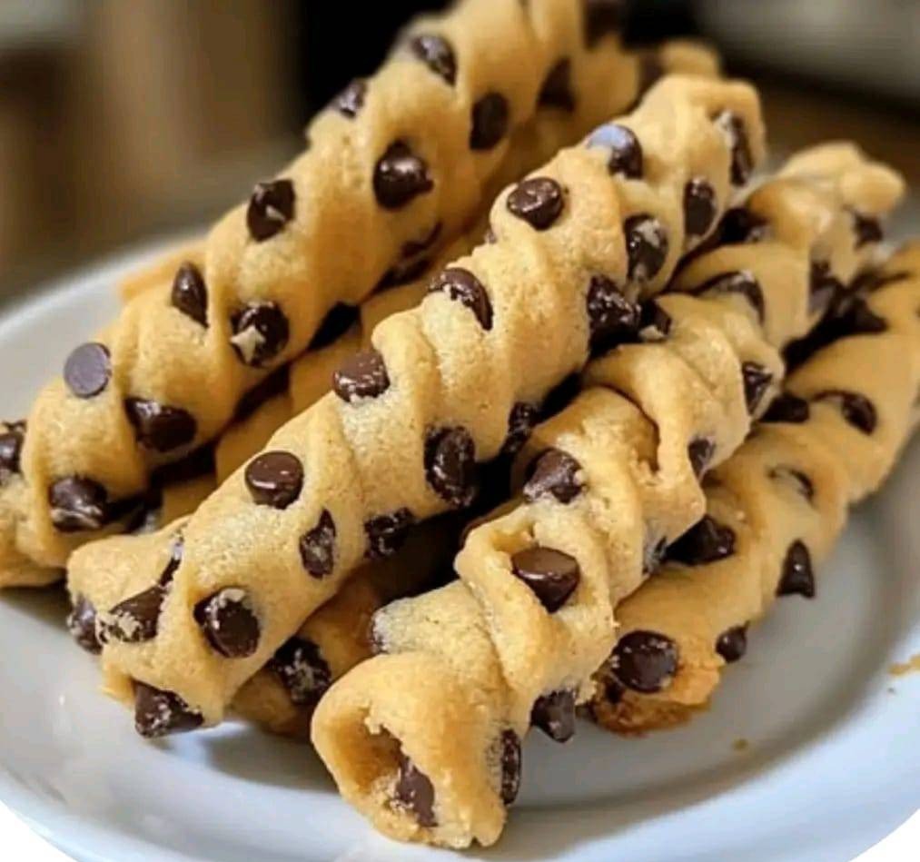 Chocolate Chip Cookie Dough Twists 1