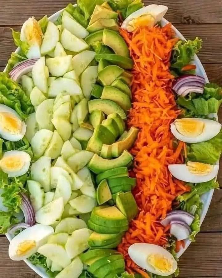 Fresh Garden Avocado Salad 1