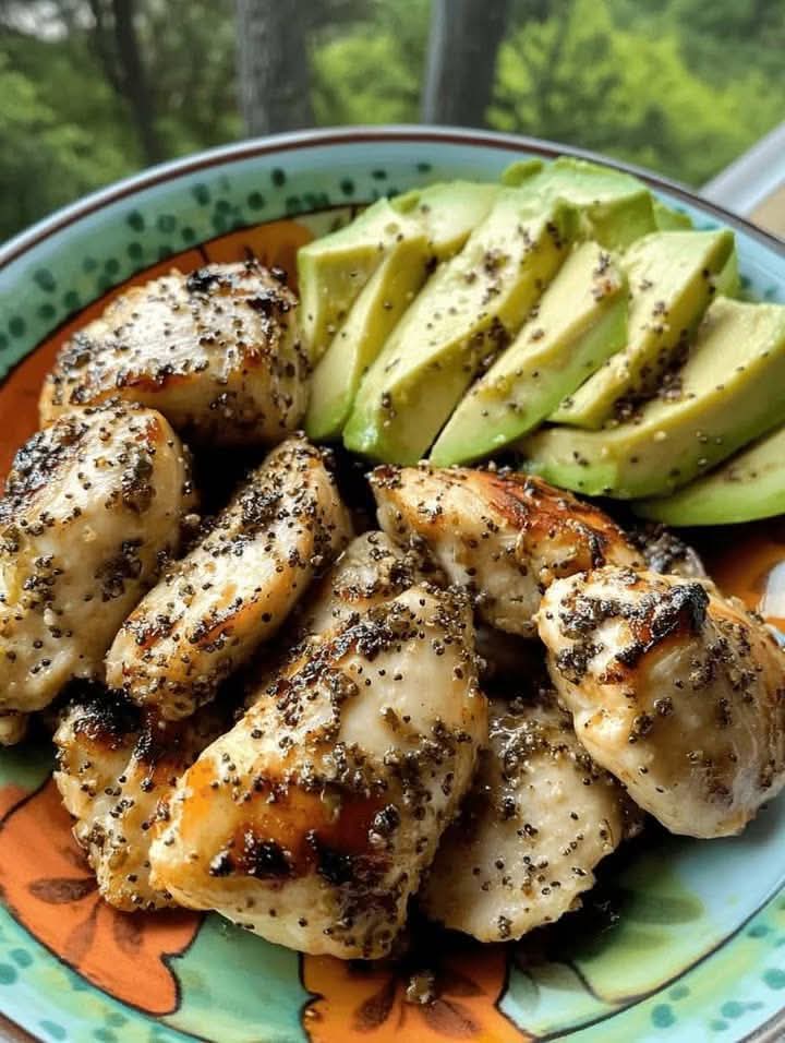 Mediterranean Lemon Pepper Chicken With Avocado Slices 1