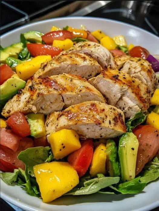 Grilled Chicken Mango Salad 1