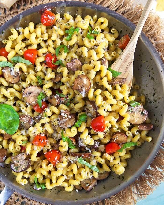 Easy Pesto Cavatappi 1