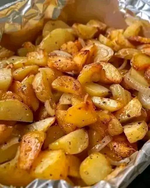 Fried Potatoes and Onions – Golden, Crispy & Comforting 1
