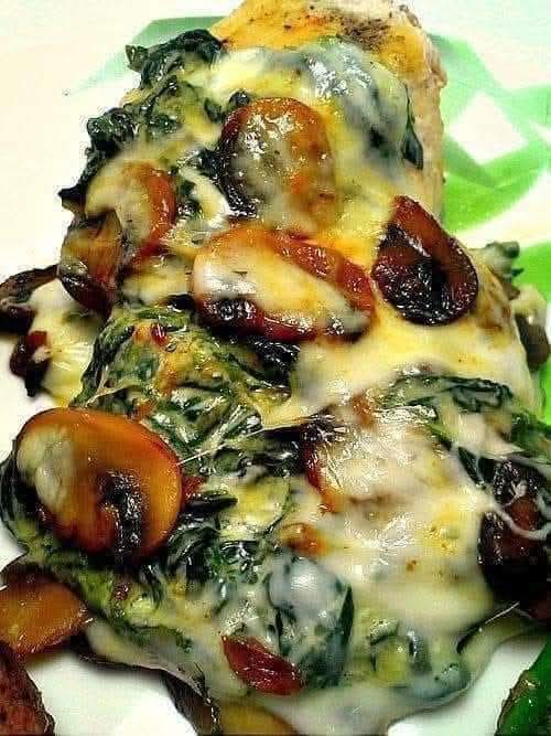 Mediterranean Spinach and Mushroom Smothered Chicken recipe 9