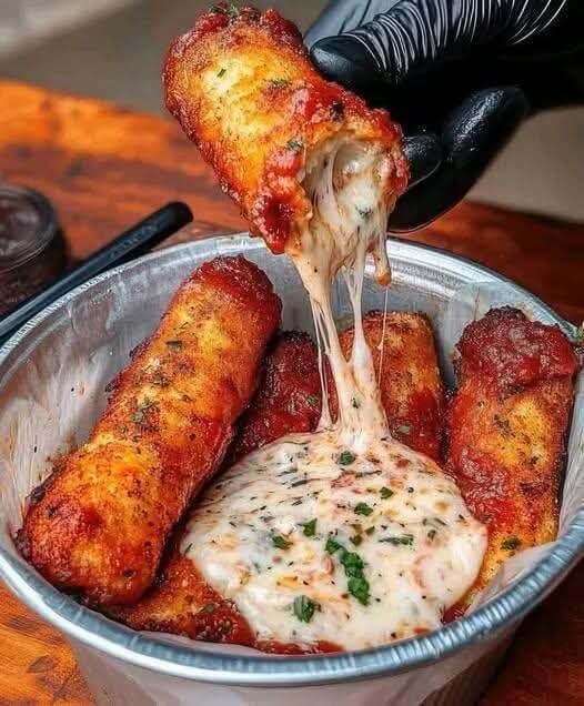Mediterranean Crispy Mozzarella Sticks with Marinara Sauce & Creamy Dip 1